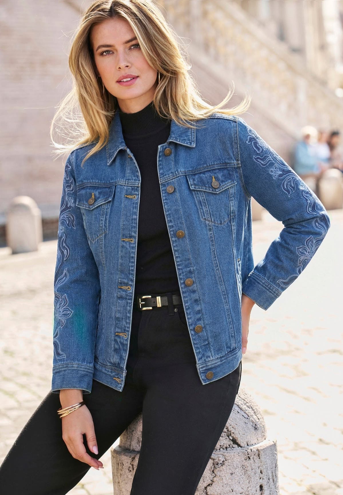 Lady's Denim Fitted Jacket